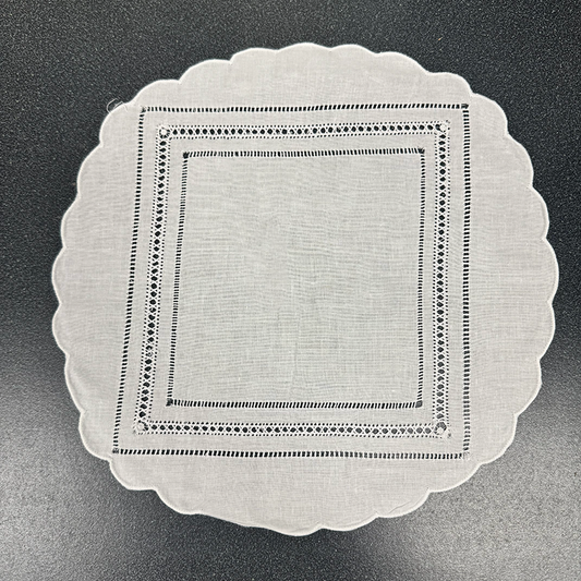 Gilucci Hemstitch Round Linen Mat